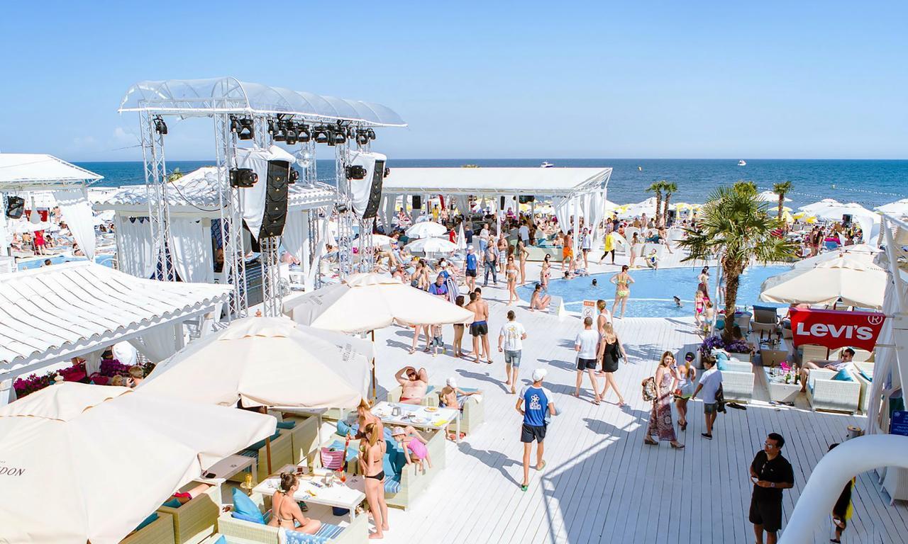 Vip Apartments In Arcadia With Sea View. Oldenburg Bagian luar foto